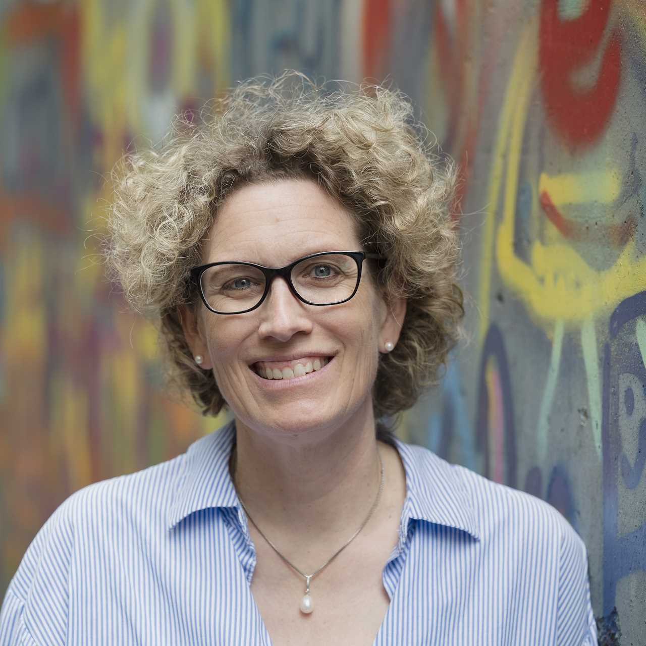 Susanne Meinhard, Lehrerin